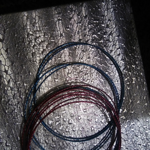 Bracelets - Picture 5 of 8